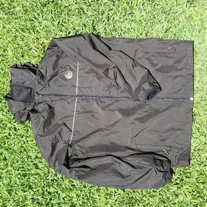 Boys black youth size XL (18-20) O'Neill Nomadic windbreaker jacket